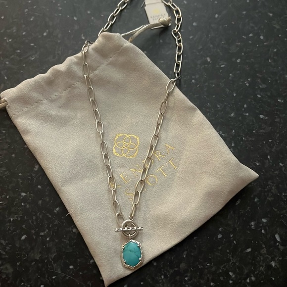Kendra Scott Jewelry - NWT Kendra Scott Pendant